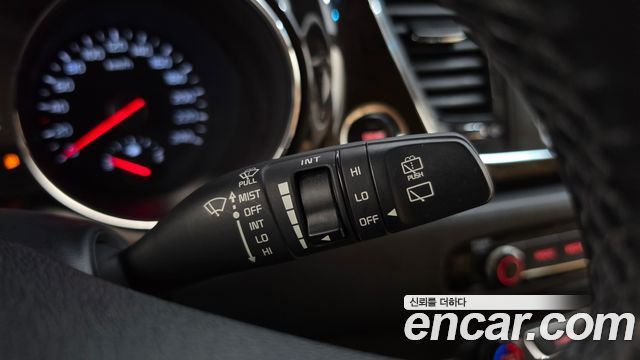 Kia Canival 2019 — photo 33