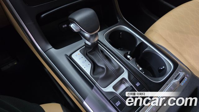 Kia Canival 2023 — photo 12
