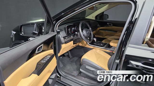 Kia Canival 2023 — photo 13