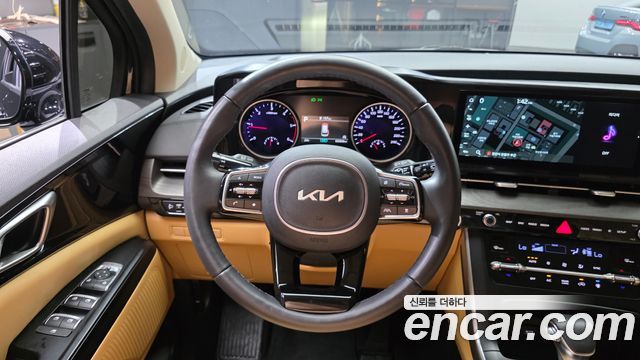 Kia Canival 2023 — photo 18