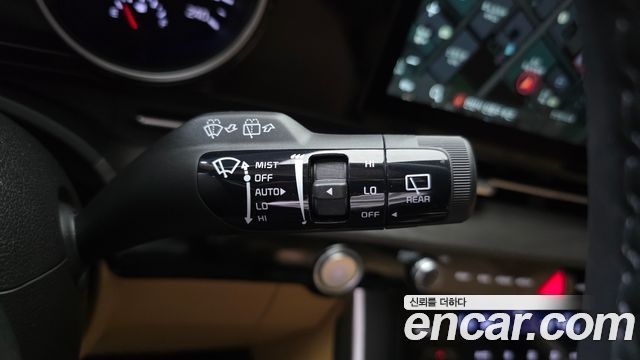 Kia Canival 2023 — photo 22