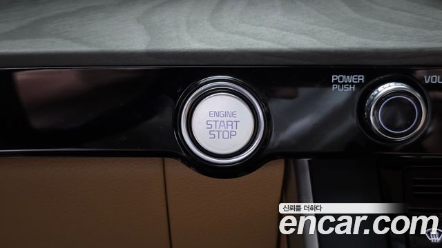 Kia Canival 2023 — photo 23