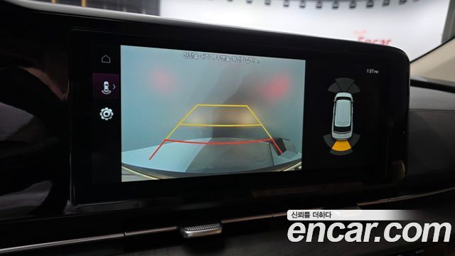 Kia Canival 2023 — photo 26