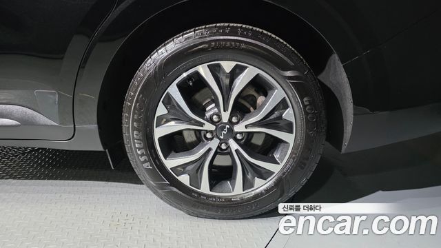 Kia Canival 2023 — photo 7