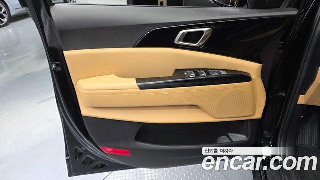 Kia Canival 2023 — photo 14