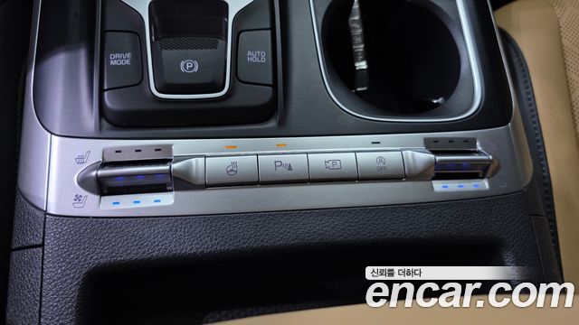 Kia Canival 2023 — photo 28