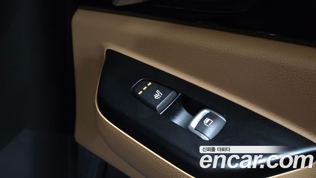 Kia Canival 2023 — photo 31