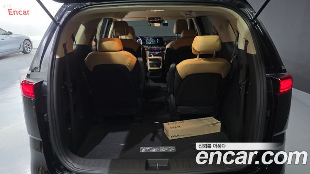 Kia Canival 2023 — photo 34