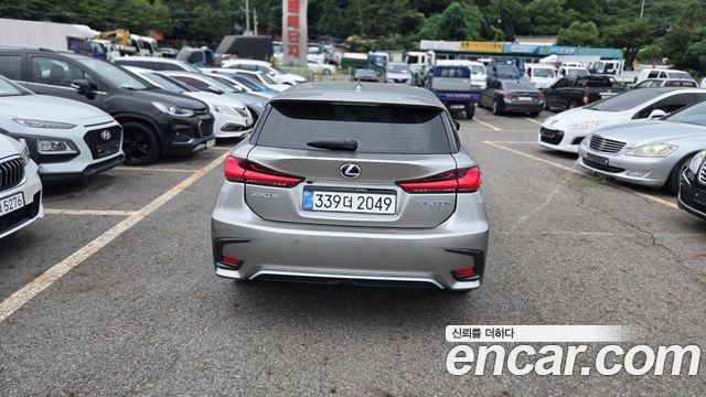 Lexus CT200h 2020 — photo 5