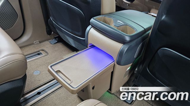 Kia EV9 2024 — photo 28