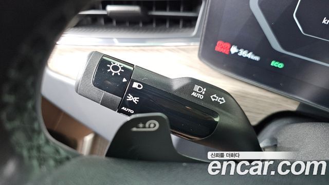 Kia EV9 2024 — photo 36