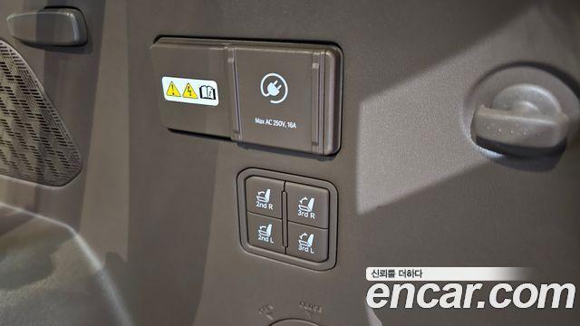Kia EV9 2024 — photo 37