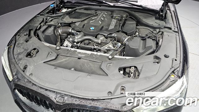 BMW 8-Series 2024 — photo 6