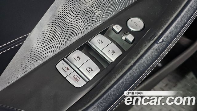 BMW 8-Series 2024 — photo 29