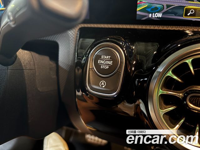 Mercedes-Benz A-Class 2021 — photo 6
