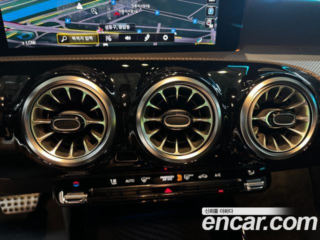 Mercedes-Benz A-Class 2021 — photo 12