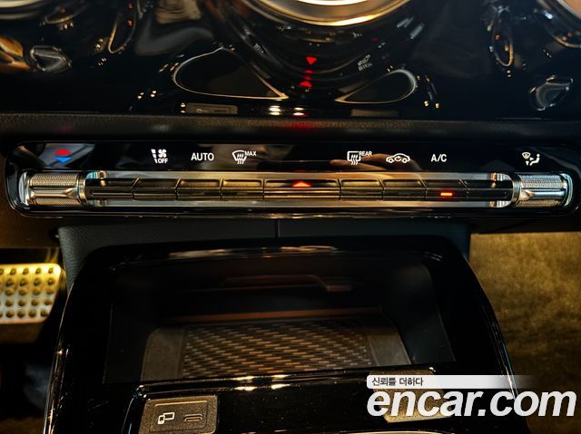 Mercedes-Benz A-Class 2021 — photo 13