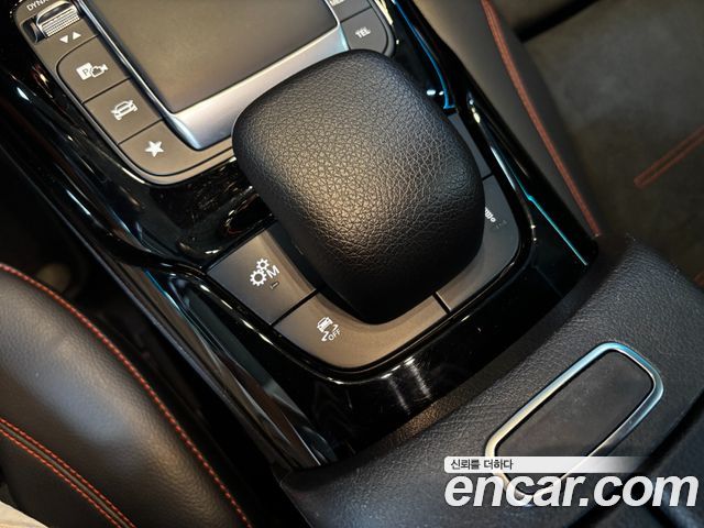 Mercedes-Benz A-Class 2021 — photo 16