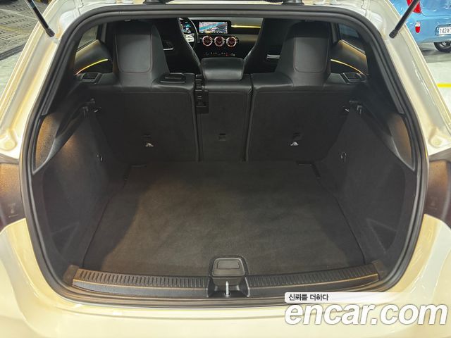 Mercedes-Benz A-Class 2021 — photo 18