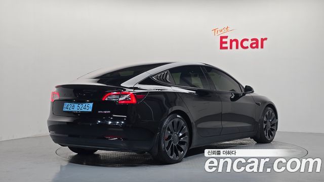 Tesla Model 3 2021 — photo 2