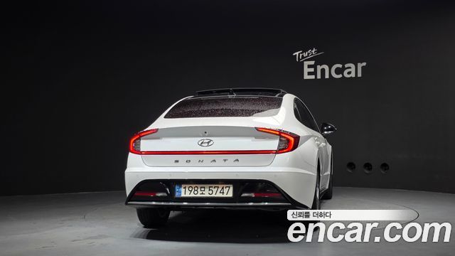 Hyundai Sonata 2022 — photo 4