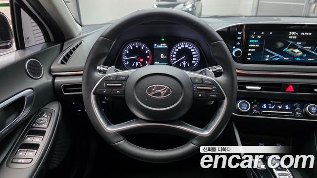 Hyundai Sonata 2022 — photo 19