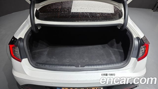Hyundai Sonata 2022 — photo 23