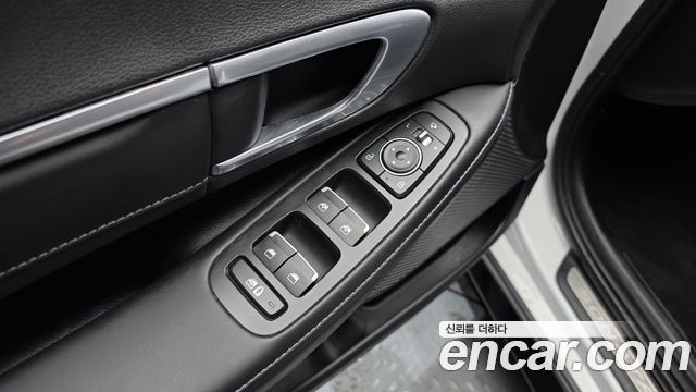 Hyundai Sonata 2022 — photo 30