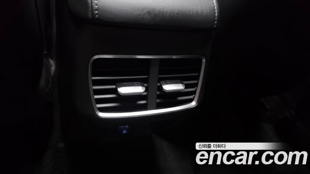 Hyundai Sonata 2022 — photo 32