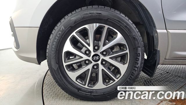Hyundai Starex 2019 — photo 5