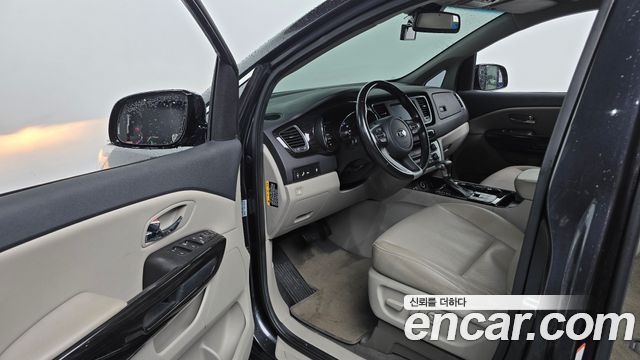 Kia Canival 2019 — photo 13