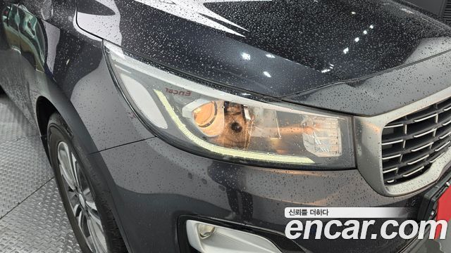Kia Canival 2019 — photo 8
