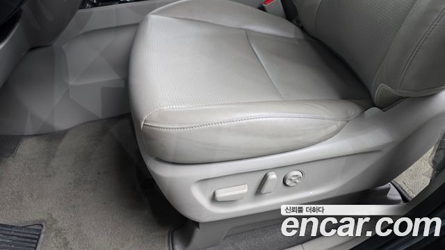 Kia Canival 2019 — photo 31