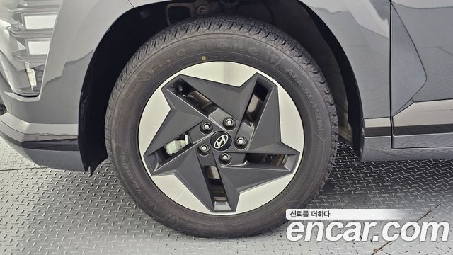 Hyundai Kona 2023 — photo 5