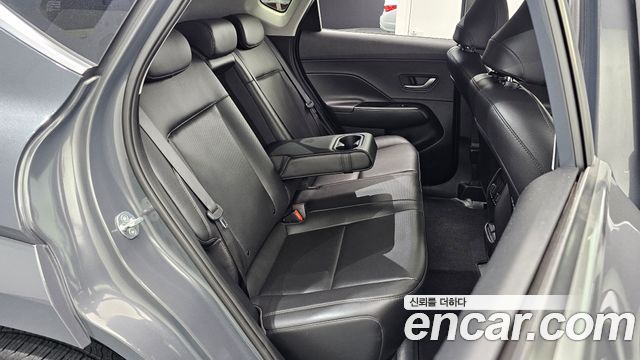 Hyundai Kona 2023 — photo 17