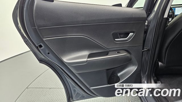 Hyundai Kona 2023 — photo 15