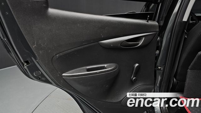 Chevrolet Korea Spark 2017 — photo 15