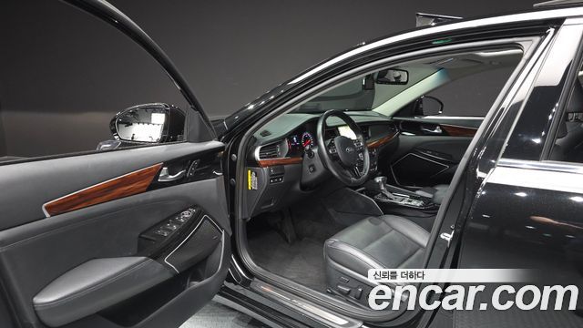 Kia K7 2016 — photo 13