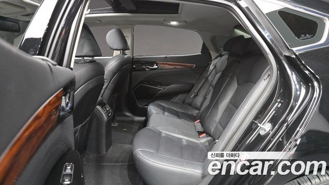 Kia K7 2016 — photo 18