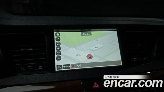 Kia K7 2016 — photo 22