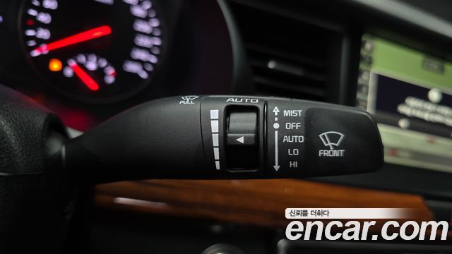 Kia K7 2016 — photo 32