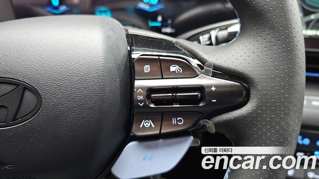 Hyundai AVANTE 2025 — photo 22