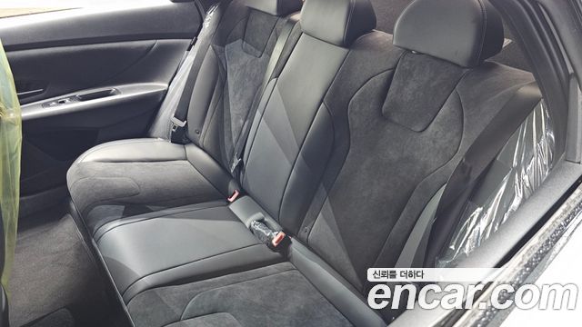 Hyundai AVANTE 2025 — photo 28