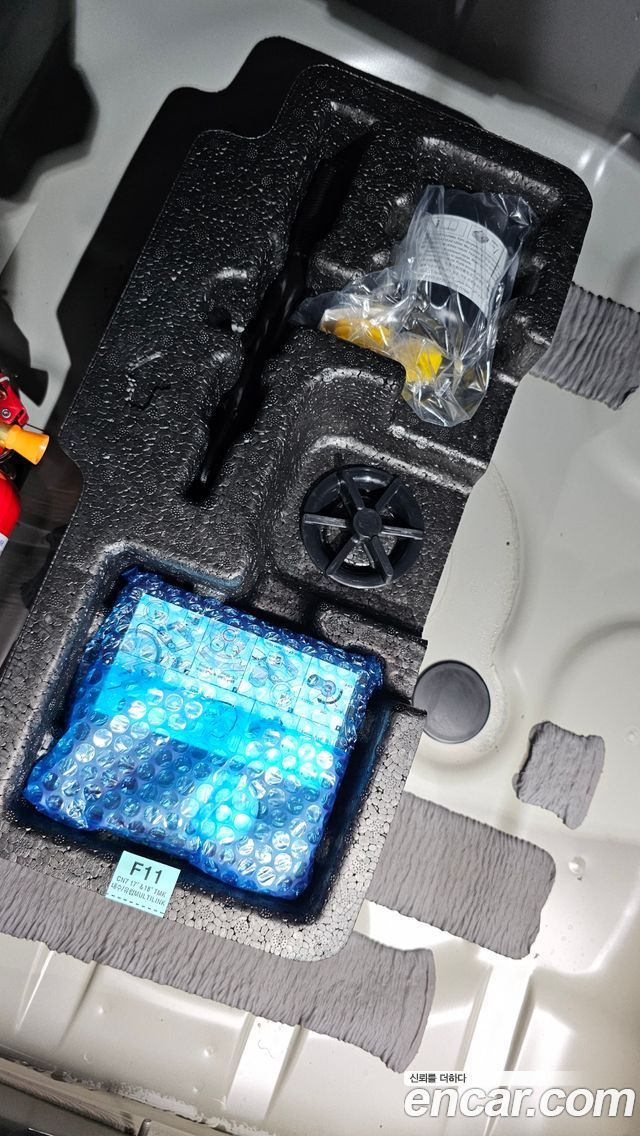 Hyundai AVANTE 2025 — photo 32