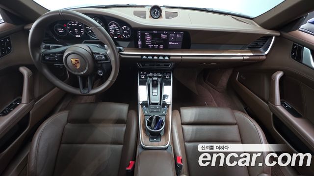 Porsche 911 2020 — photo 10