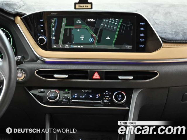 Hyundai Sonata 2022 — photo 12