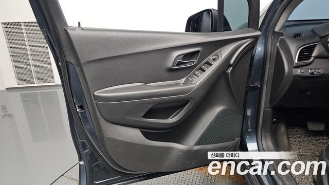 Chevrolet Korea Trax 2021 — photo 14