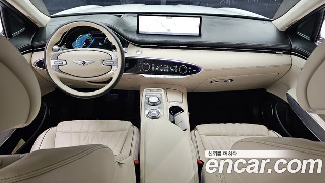 Genesis GV70 2023 — photo 10