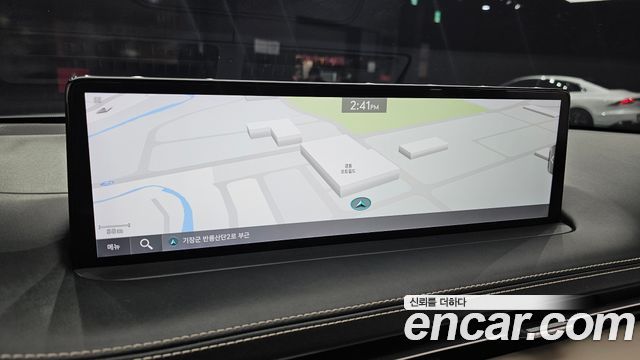 Genesis GV70 2023 — photo 20