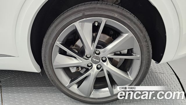 Genesis GV70 2023 — photo 7